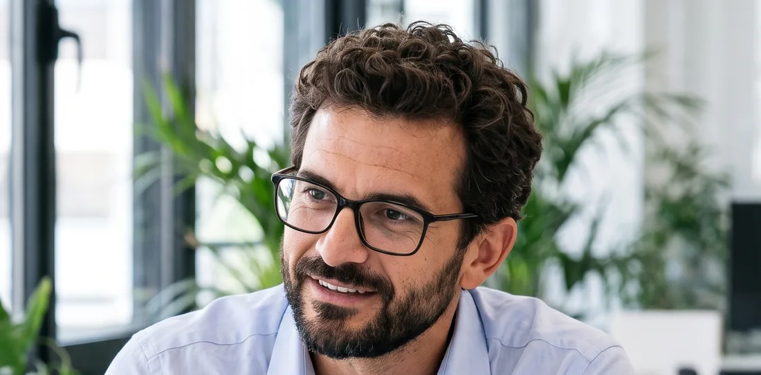 Responsable de una asesoría energética en su oficina